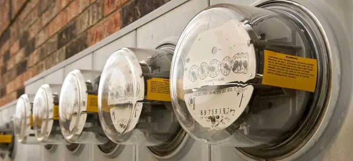 Smart energy metering applied to buildings