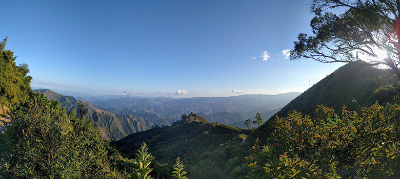 Ideas y Empresas, Recopilación de un viaje